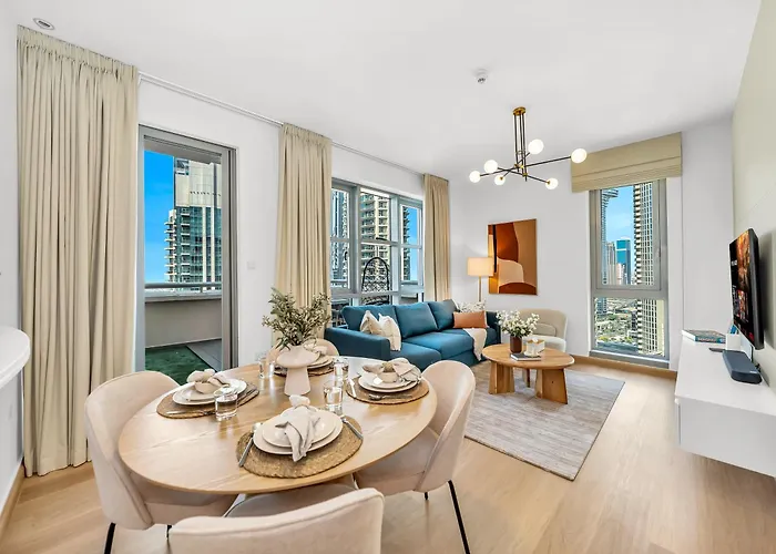 The Skyline Suite Luxury Downtown Retreat