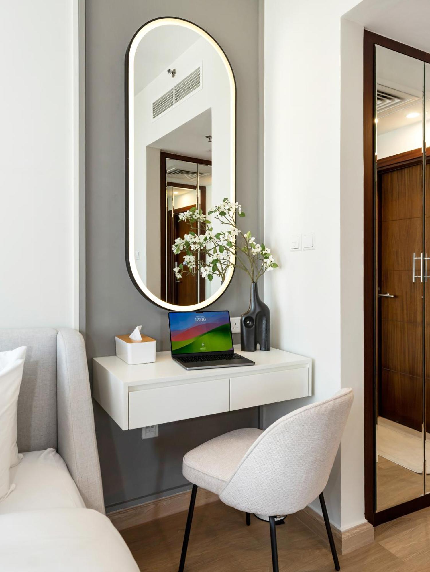 The Skyline Luxury Downtown Retreat Dubai