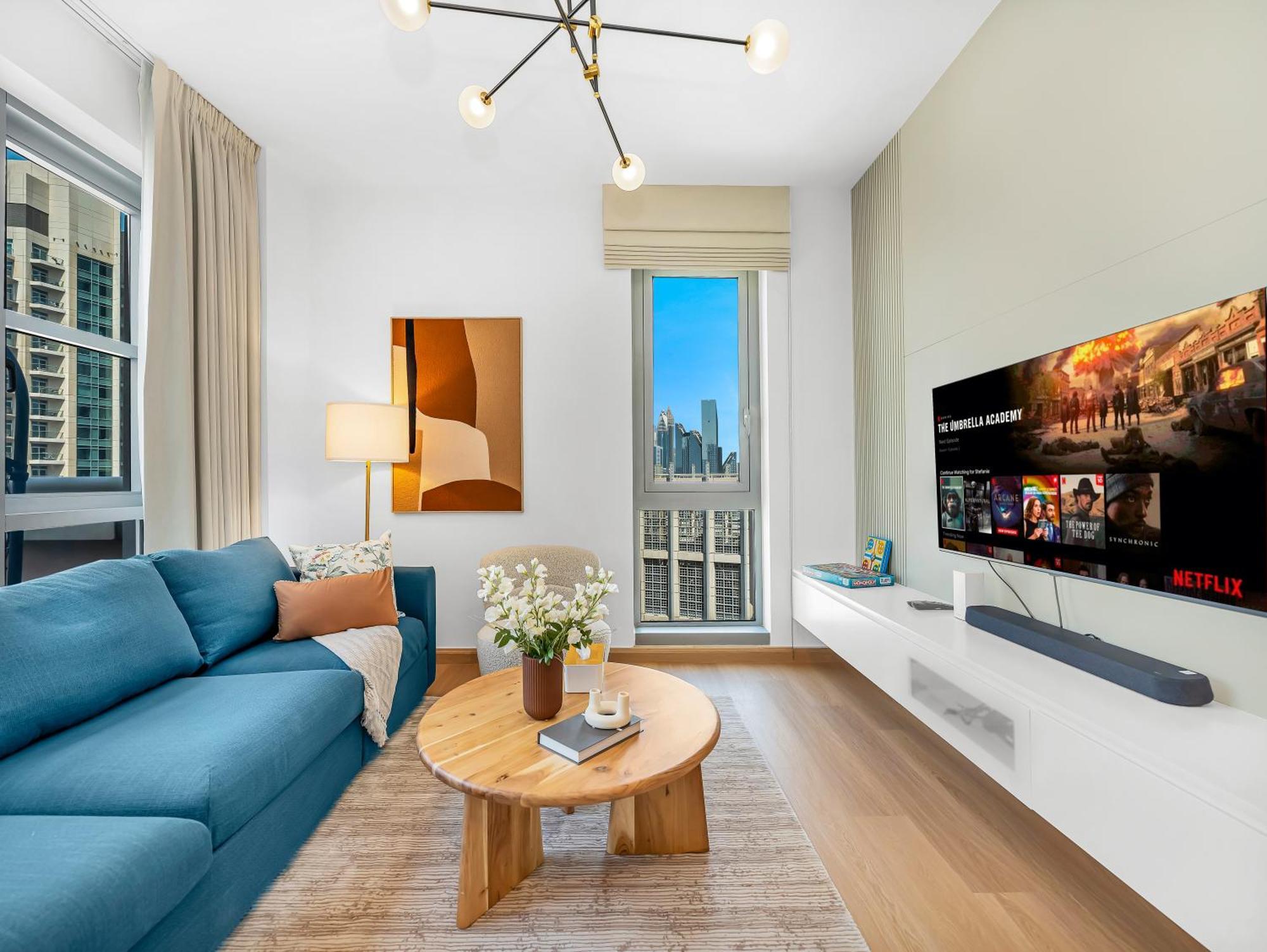 The Skyline Luxury Downtown Retreat Apartment Dubai