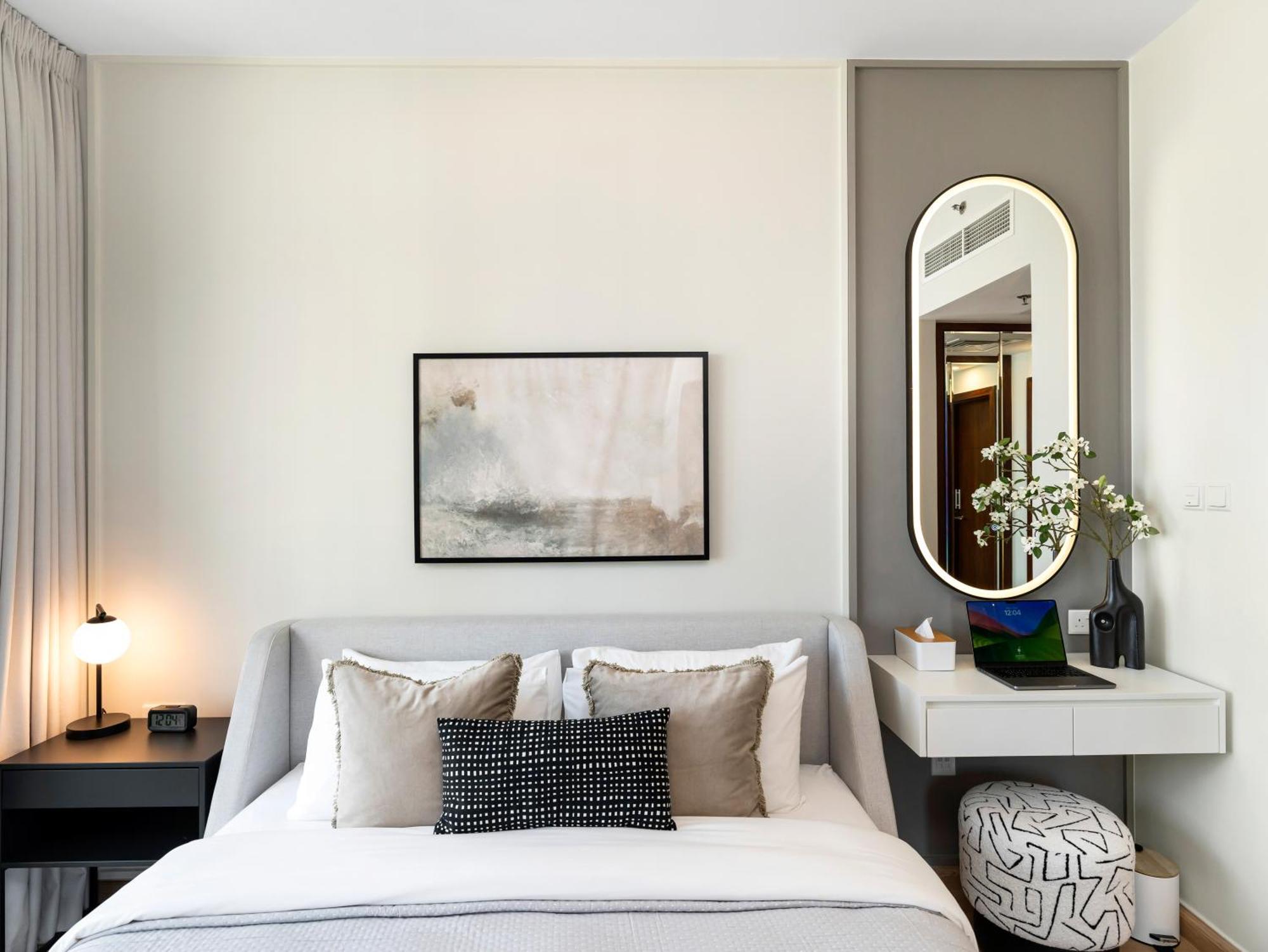 The Skyline Luxury Downtown Retreat Dubai